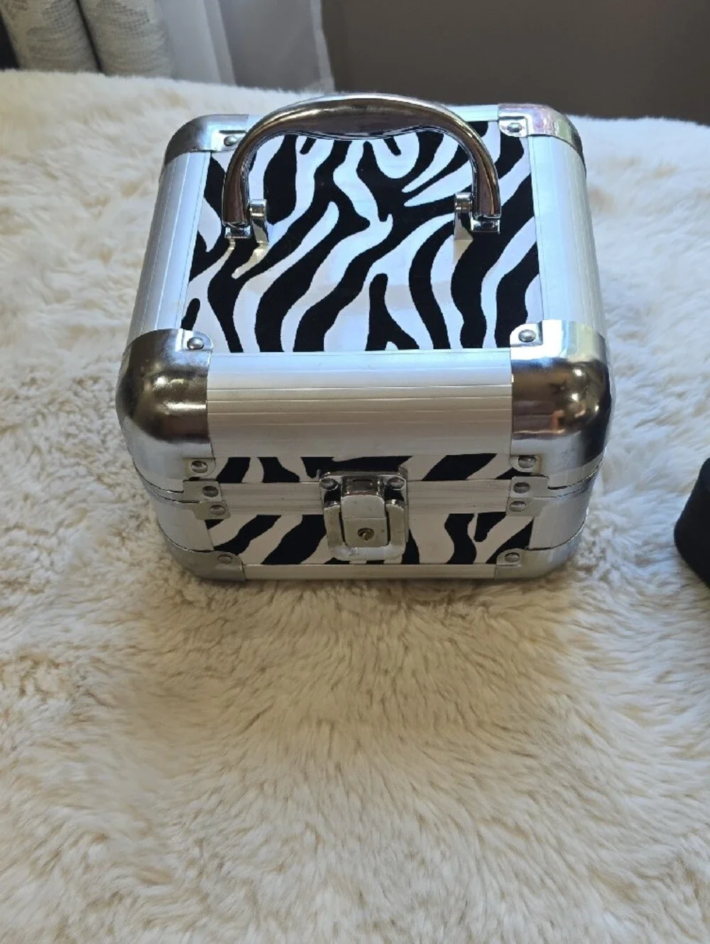 Zebra Print Locking Essential Oil Case with Black Velvet Interior
